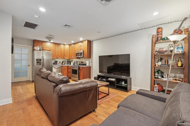 Photo - 625 Bloomfield St Unit 3