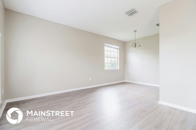 Photo - 1921 Tilden Pl