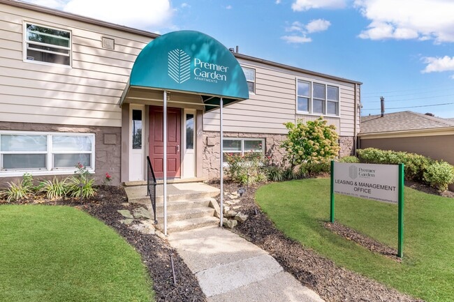 Premier Garden Apartments