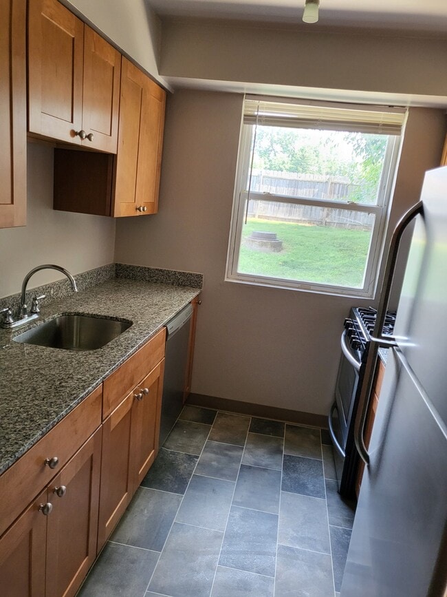 Photo - Creekside South Apartments