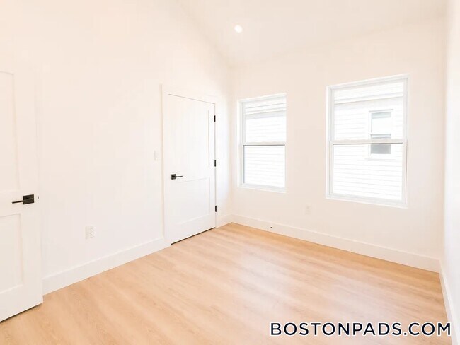 275 Shrewsbury St Unidad 1