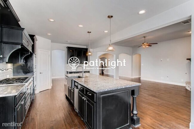 Photo - 4 br, 3.5 bath House - 708 Patio Street UNIT