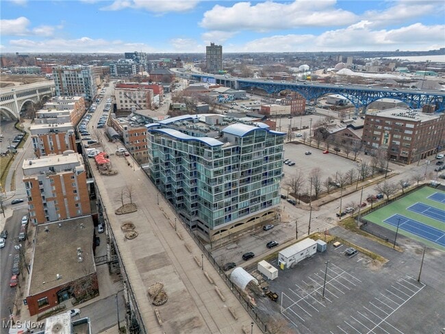 Building Photo - 1237 Washington Ave Unit 512