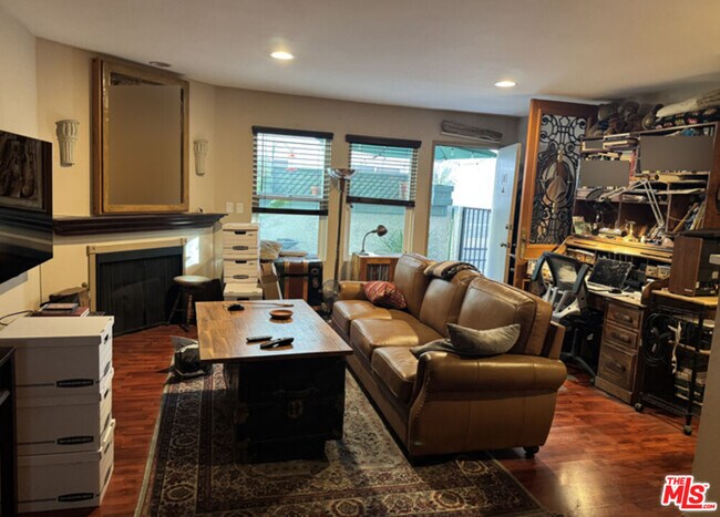 Photo - 4238 Whitsett Ave Unit 103