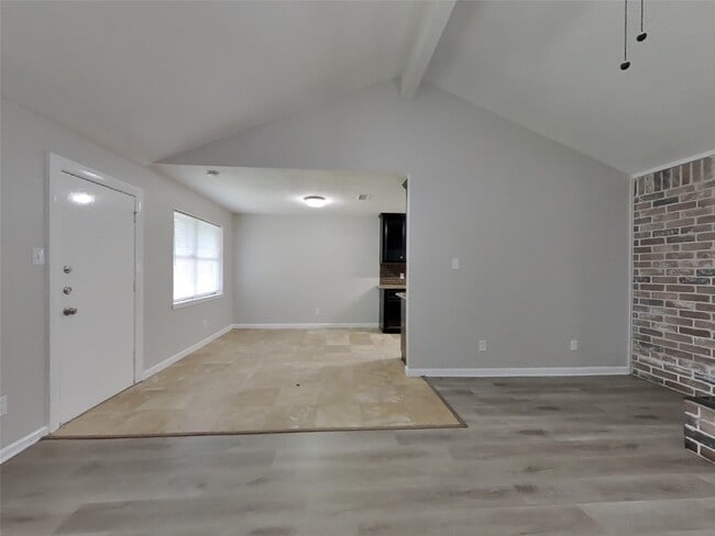 Photo - 2047 Lexington Woods Dr