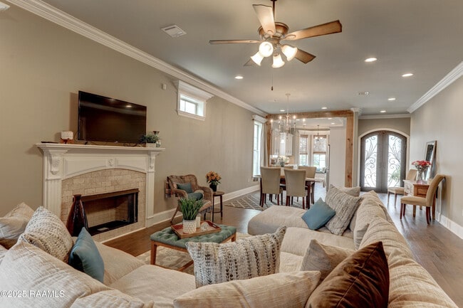 Photo - 505 N Montauban Dr