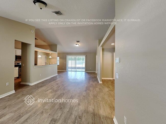 Photo - 1141 Creekview Ct