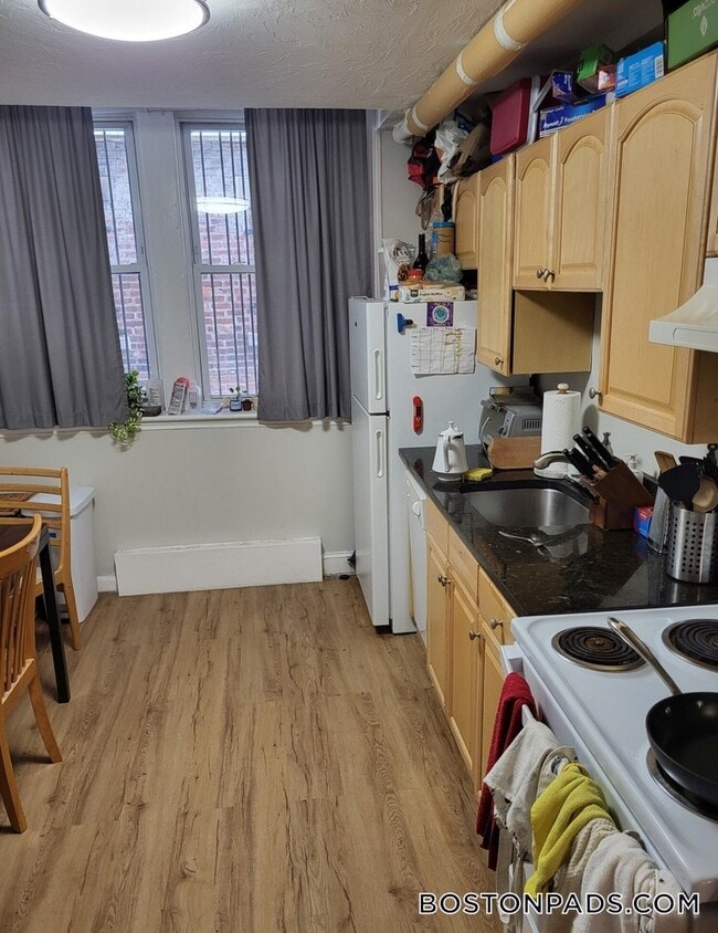 Photo - 38 Hemenway St Unidad 51