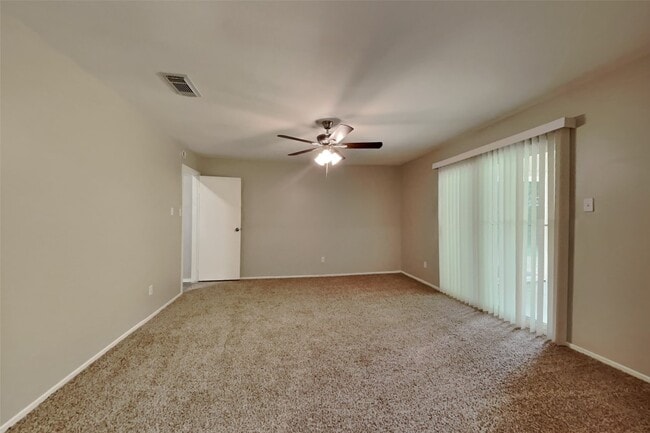 Photo - 11 Fiddleleaf Ct