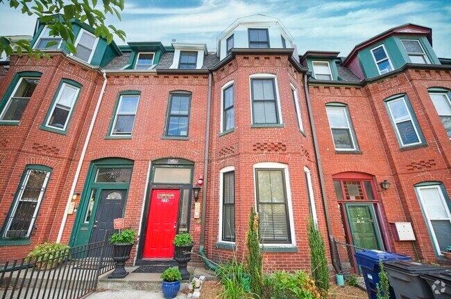 Building Photo - 239 Boston St Unit 2 Rental