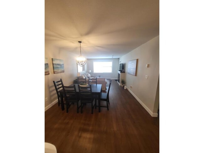 Photo - 19936-19956 56 Ave Unité 302