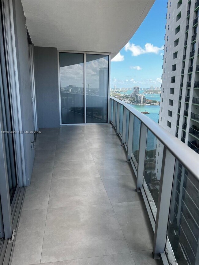 Photo - 488 NE 18th St Unit 2302
