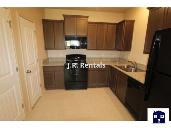 Photo - 1705 Montell St