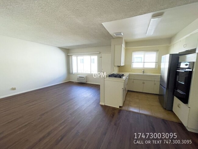 Photo - 1343 E Harvard St Unidad J