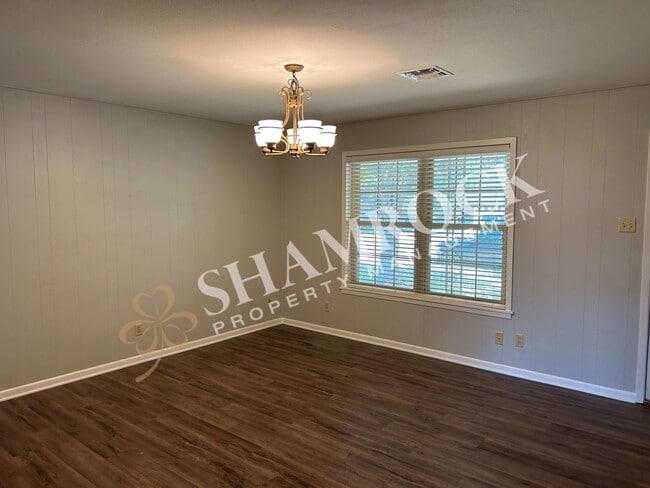 Photo - Updated 3/2 in Lake Air Estates