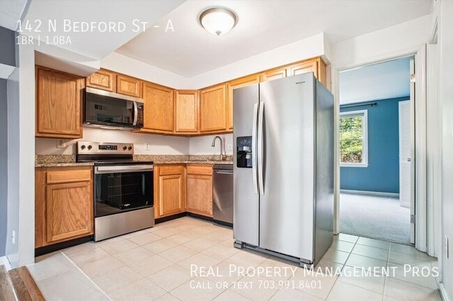 Photo - 142 N Bedford St Unit A