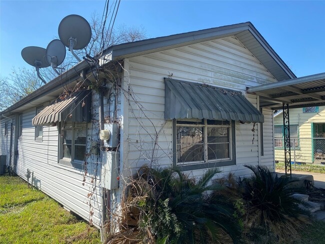 Photo - 4008 Elmwood St