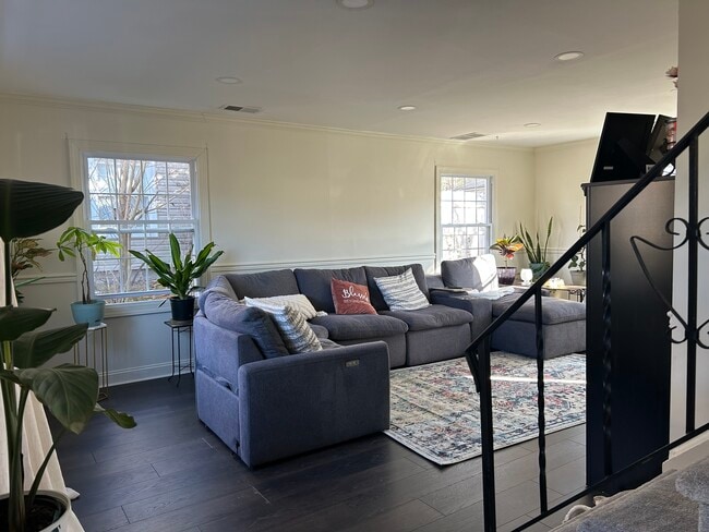 Photo - 24 Peachfield Ln