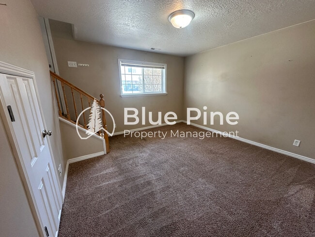 Photo - 622 Valinda Ln