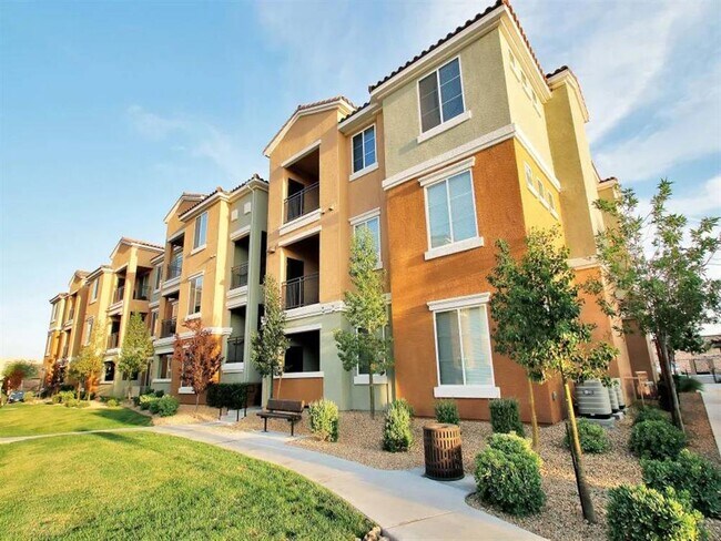 Photo - Miro at the Parc