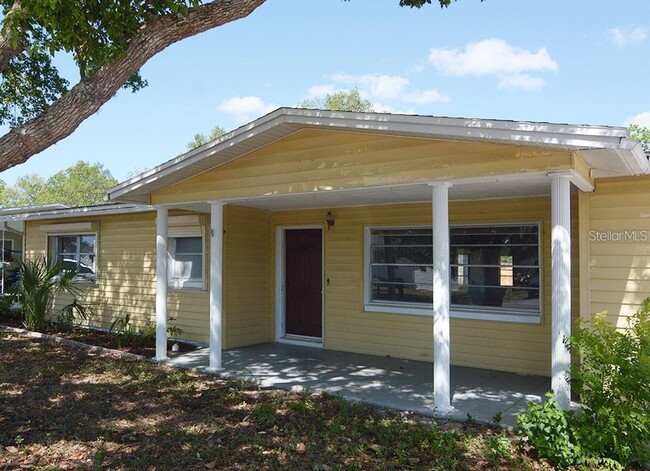 Photo - 98 S Adams St