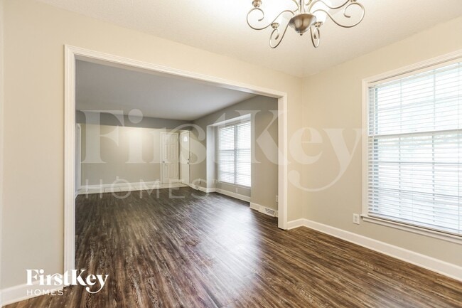 Photo - 111 Johnston Pkwy