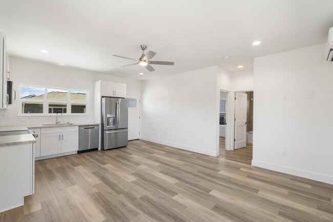 Photo - 125 Oliona St