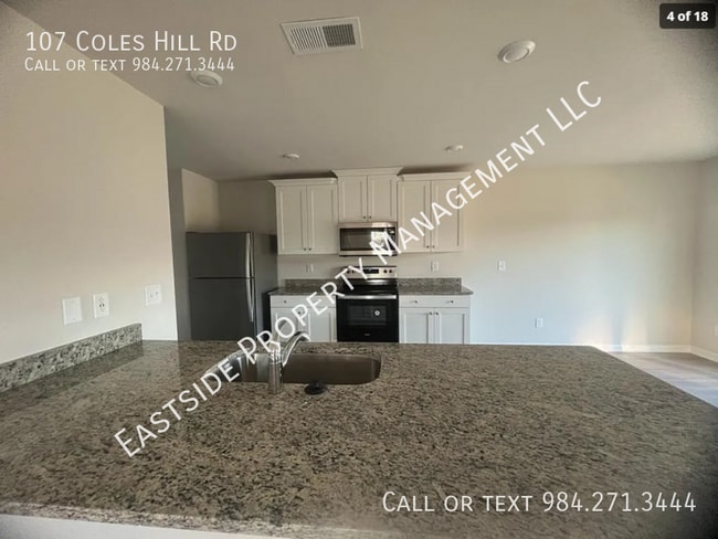 Photo - 107 Coleshill Rd