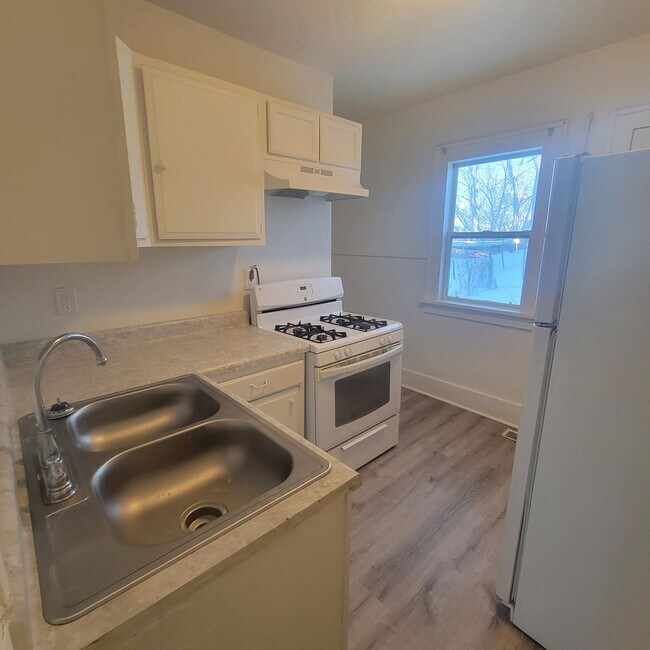 900 2 Bedroom 1 Bathroom Home Rental House Rental in Sioux City, IA