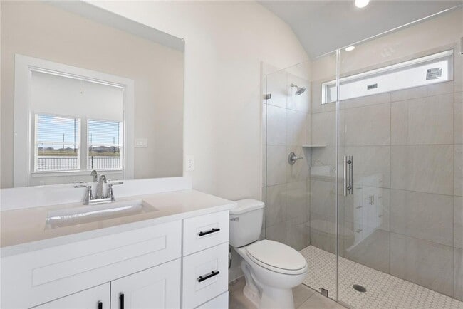 Building Photo - 1122 Elsinore Dr