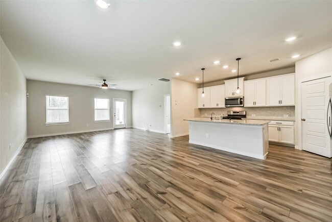 Photo - 8515 Lake Groove Ln