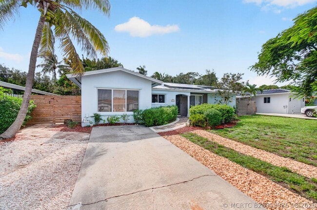 Photo - 254 NW 6th Ave