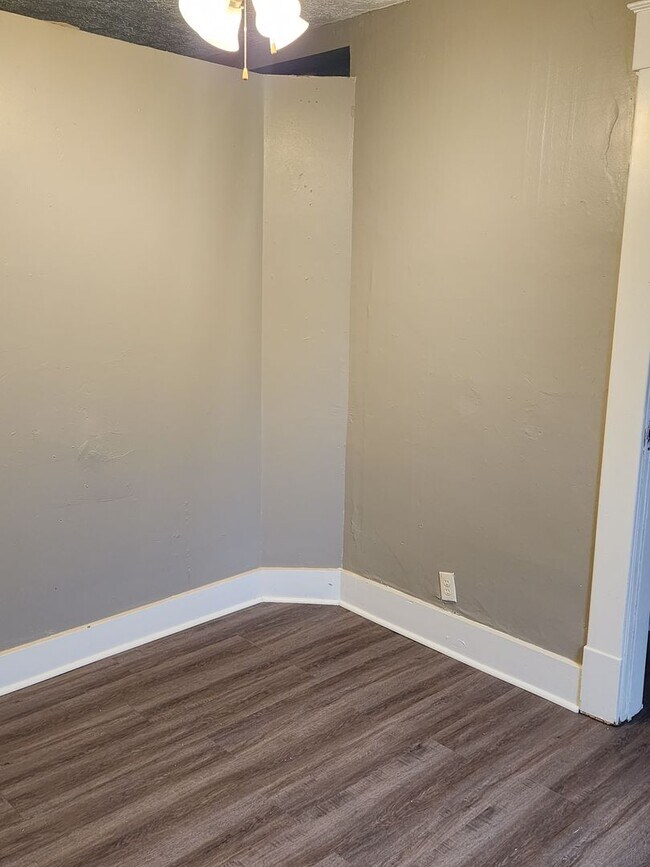 219 N Boots St Unidad 219-A North Boots Street