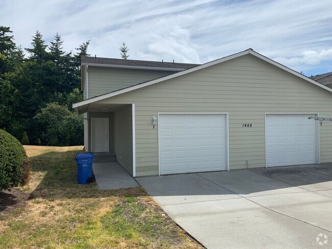 Building Photo - Frank (1468 NW Falls Creek Lp) Unit #2 Rental