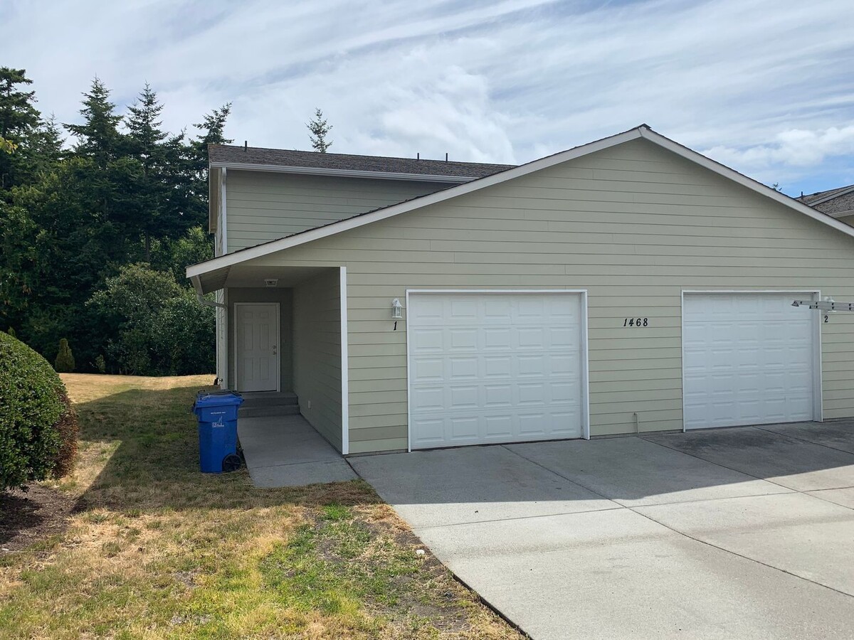 Frank (1468 NW Falls Creek Lp) - Frank (1468 NW Falls Creek Lp) Apartment Unit #2