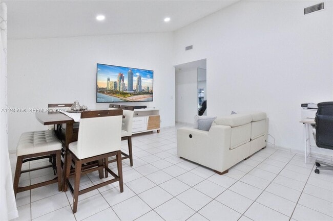 Photo - 11145 NW 27th St