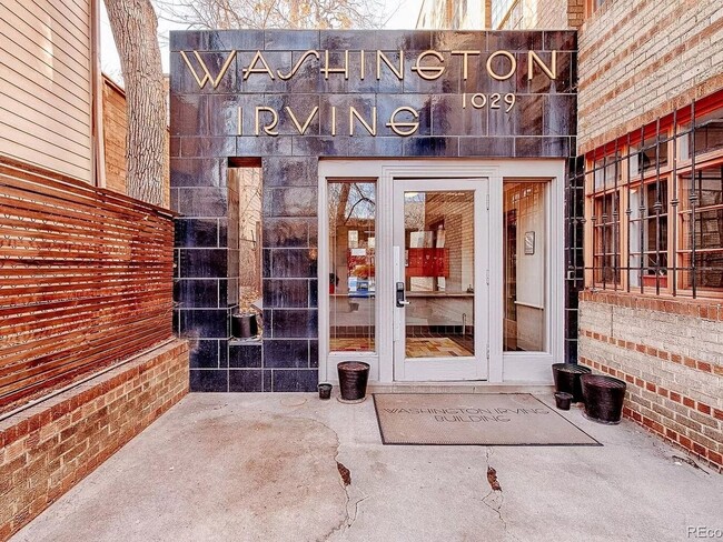 Building Photo - 1029 Pennsylvania St Rental
