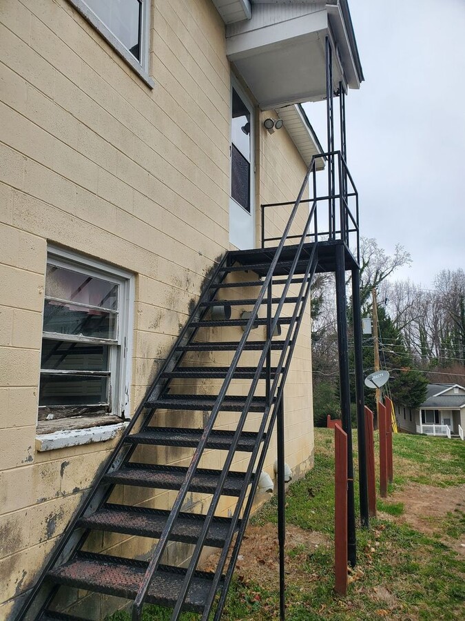 Photo - 610 Bradley Rd Unit Apt. G