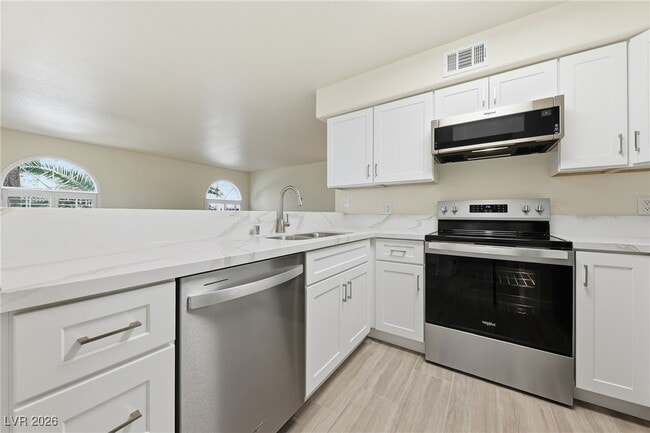 Building Photo - 9325 W Desert Inn Rd Unit 151