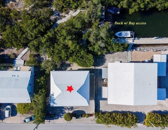 102 Venetian Dr