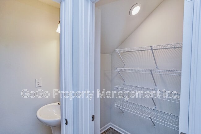 Photo - 649 Millsgate Cir
