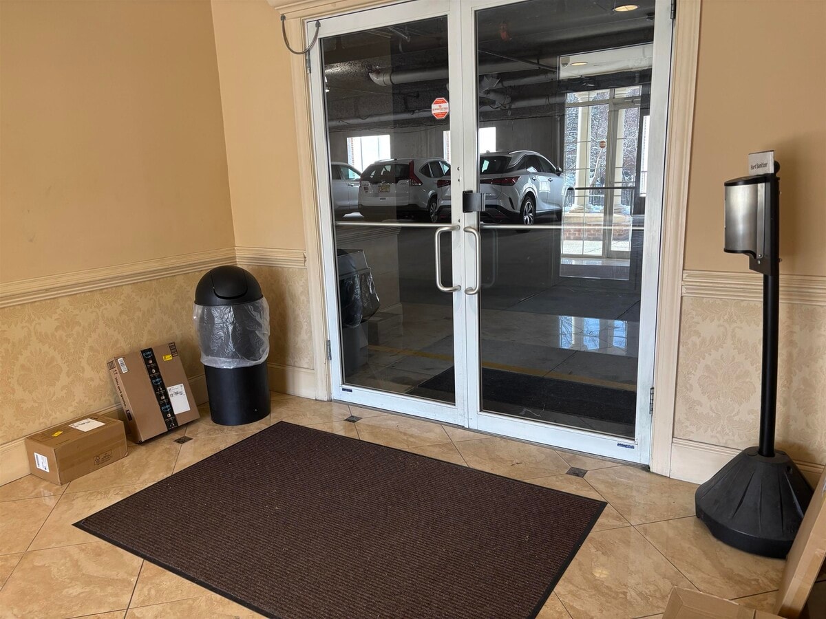 Photo - 1210 Windsor Park Ct Unit 10