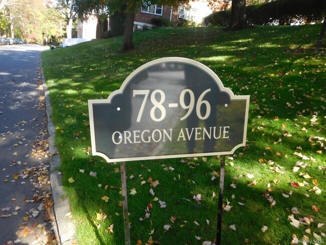 Photo - 80 Oregon Ave Unit A