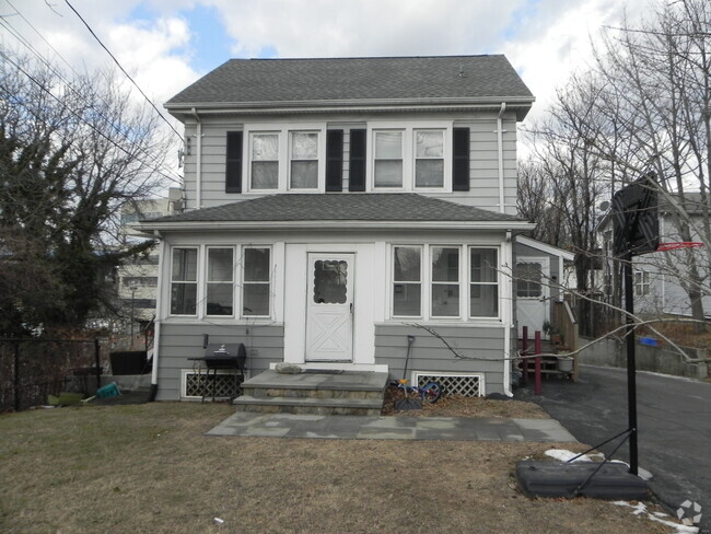 Building Photo - 1 St John St Unit 1 Rental