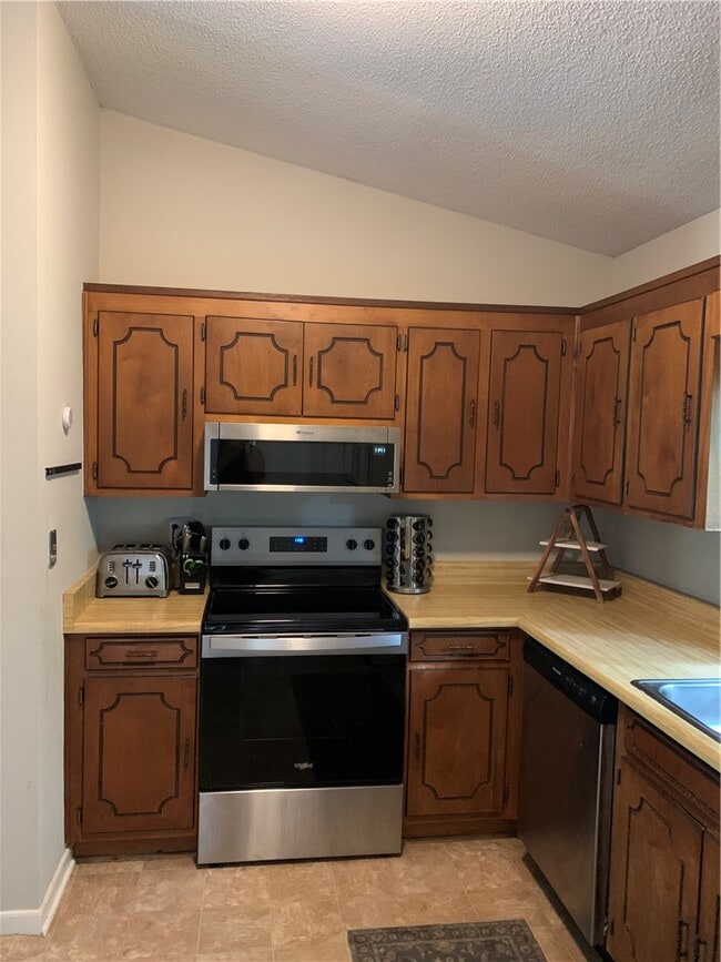 Photo - 143 Copperfield Dr