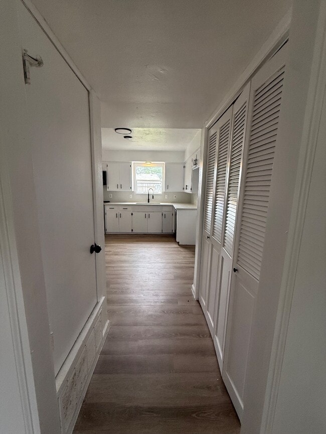 Photo - 4617 Cobblestone Ln