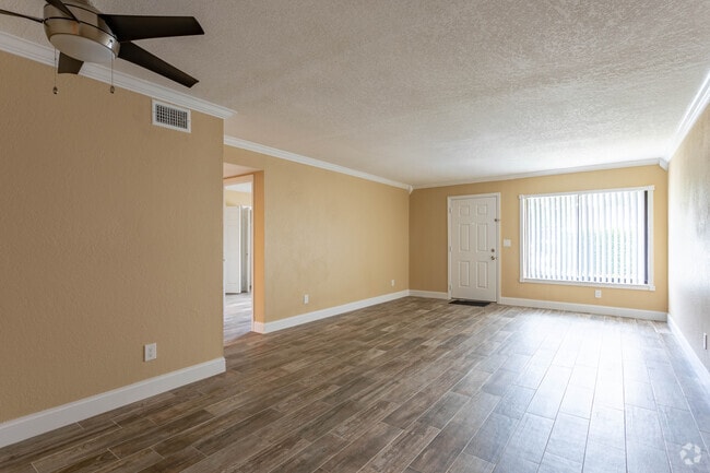 3bd 2ba 1230 SF Premium