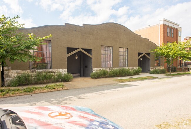 Photo - 1611 Williams St