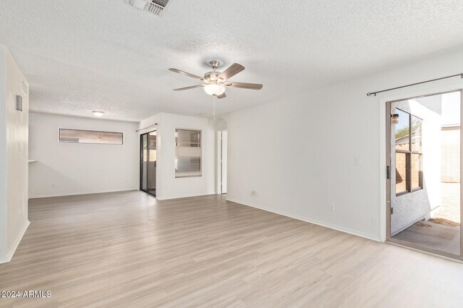 Photo - 8714 W Amelia Ave