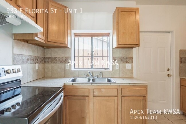 Photo - 933 E Florita St Unit 1